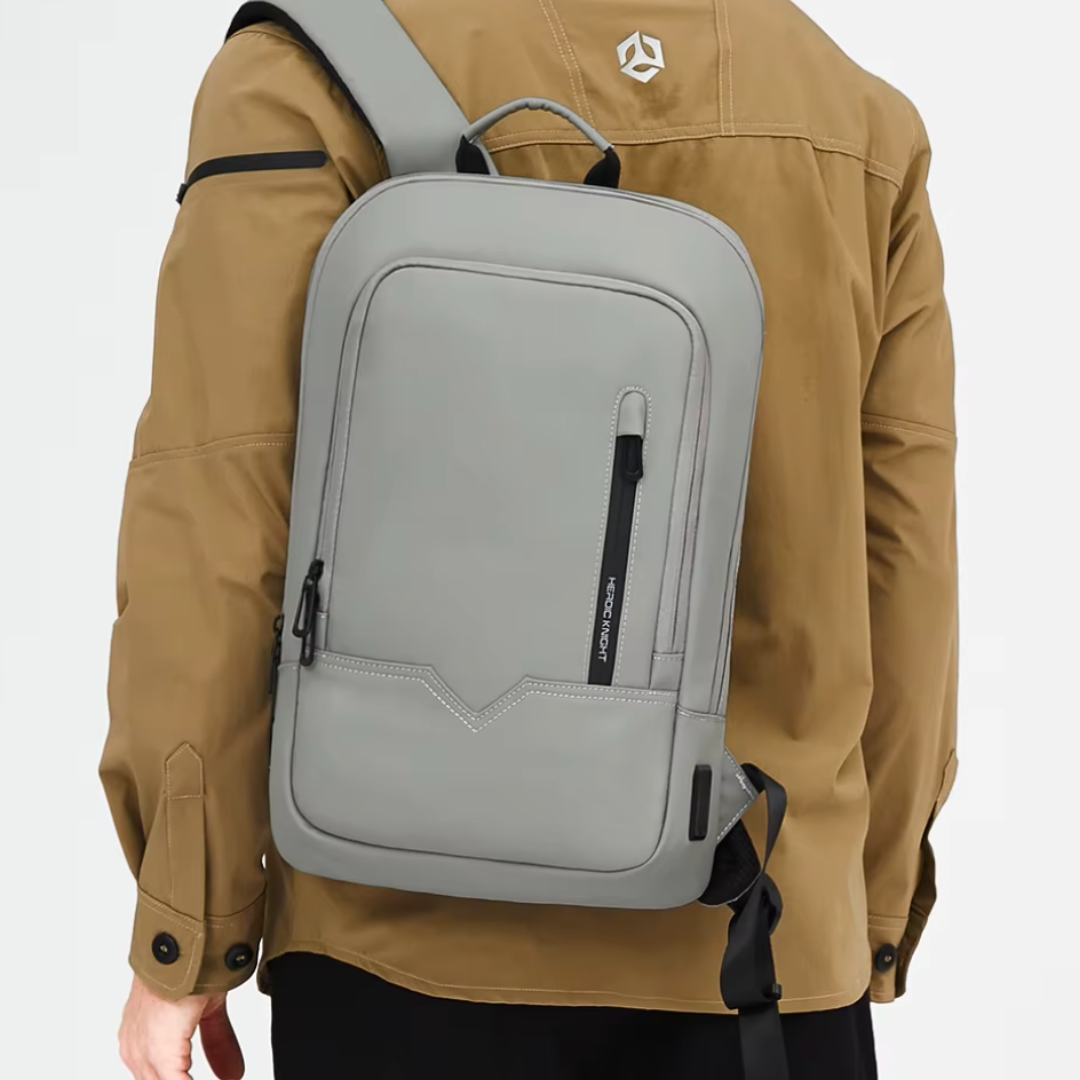 Mochila de viaje ultraligera con puerto USB – para portátil 15,6”