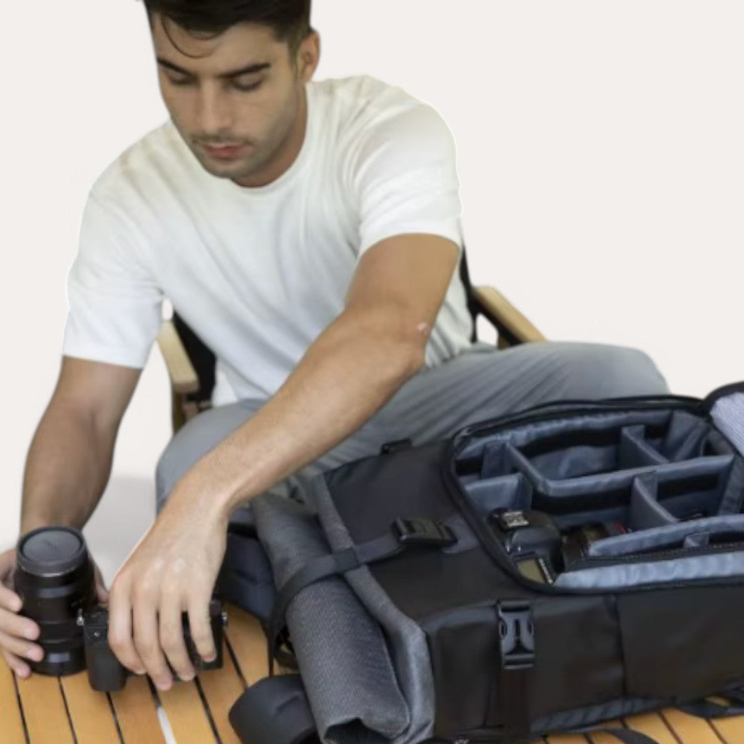 Mochila antirrobo impermeable 20-30L con bolsillo para portátil 15"