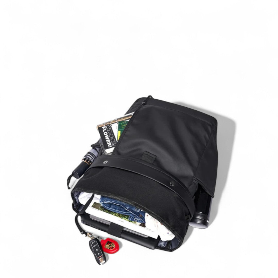 Mochila Roll-Top Impermeable 30L para Portátil 15” – Hombre/Mujer