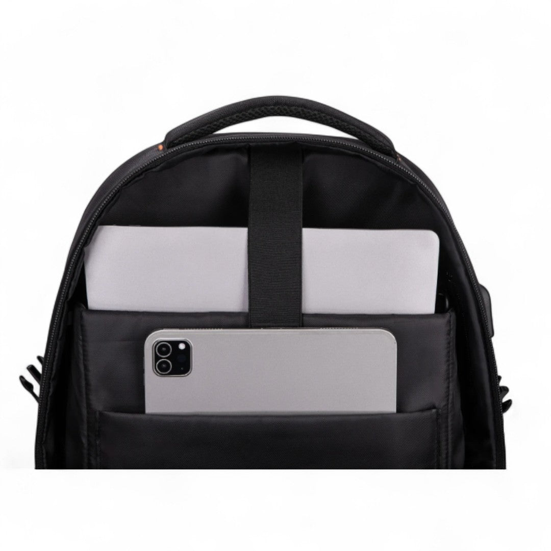 Mochila impermeable negra de 30L, ideal para viajes y avión