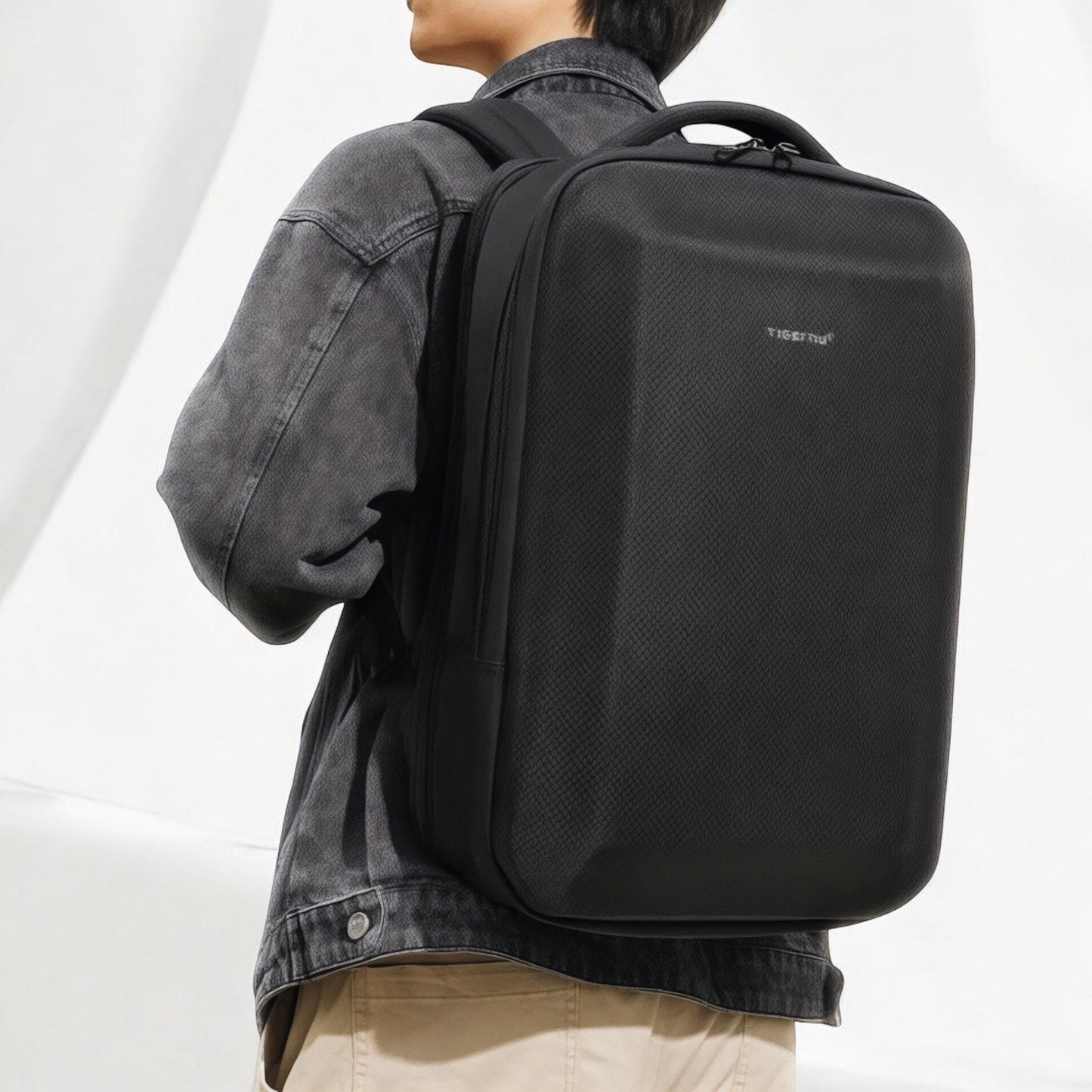 Mochila negra de 20 litros segura, hombre y mujer  – Havresacs