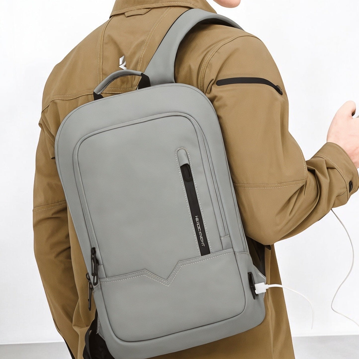 Mochila de viaje ultraligera con puerto USB – para portátil 15,6”