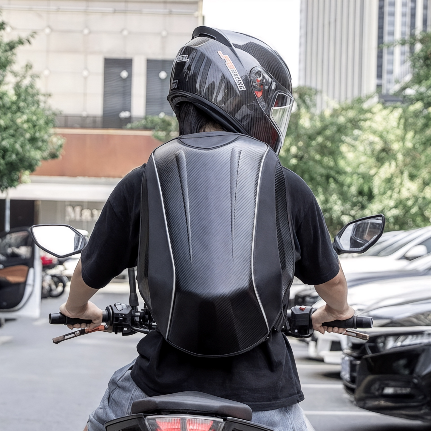 Mochila de moto negra de 30 L con carcasa rígida – Havresacs