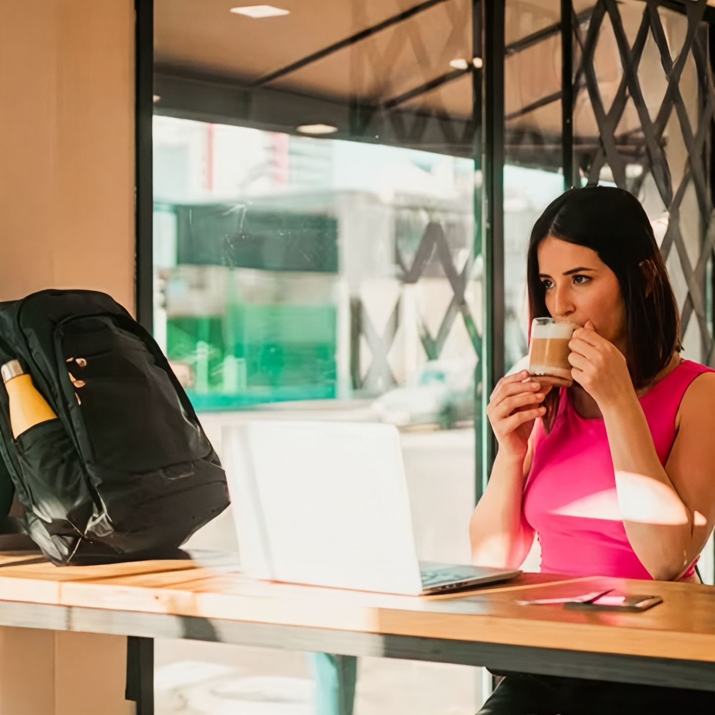 Mochila mujer de viaje 20L antirrobo con USB – Havresacs