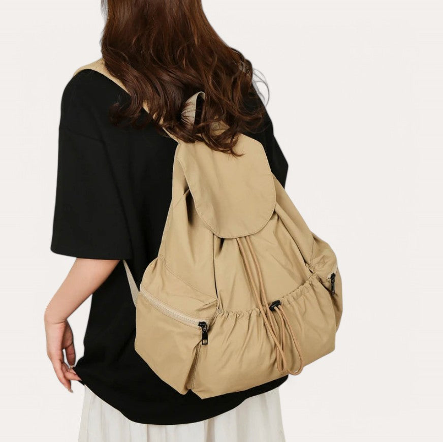 Mochila mujer elegante de nylon 23L – AdventureChic – Havresacs