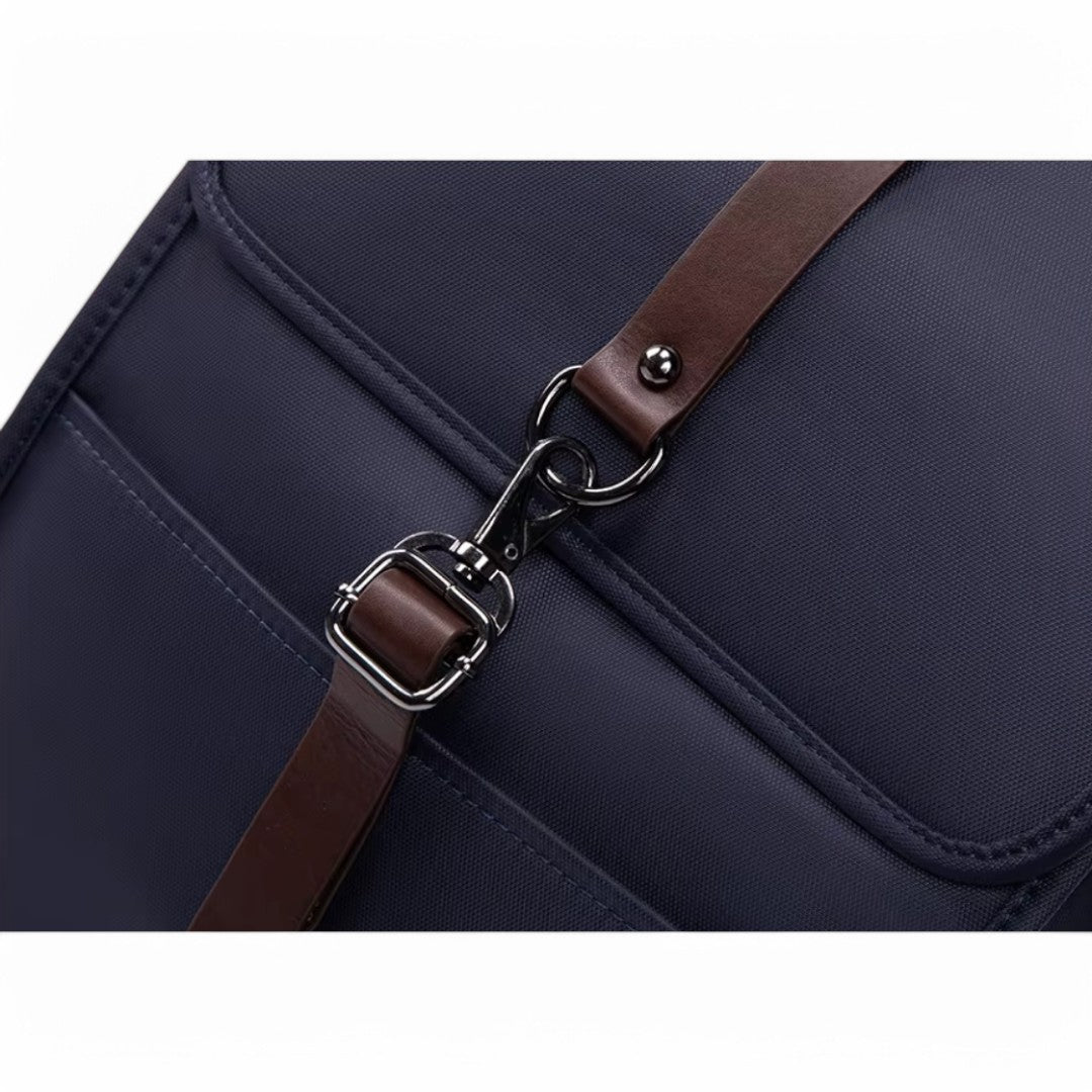 Mochila impermeable de viaje con bolsillo para portátil 15"
